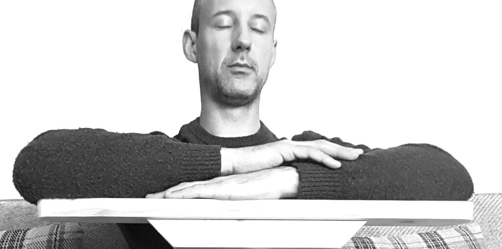 DIY Portable Meditation Bragan for Light and Sound Meditation